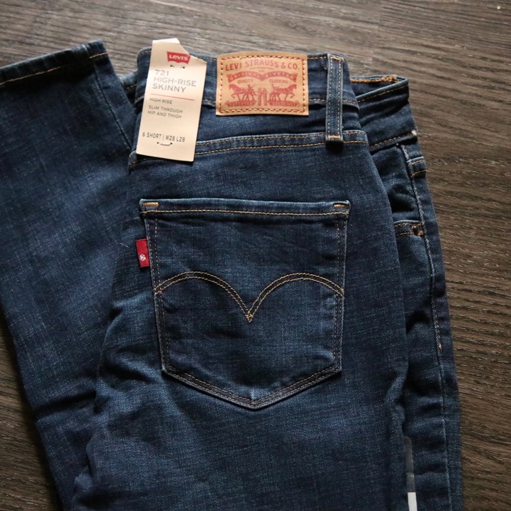 ❗️BRAND NEW❗️Levi Jeans
